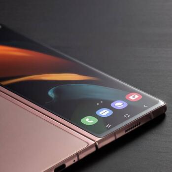 Galaxy Z Fold 2 vs iPhone 12 Pro Max - tko je bolji?