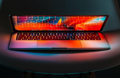 Navlake za laptop]
