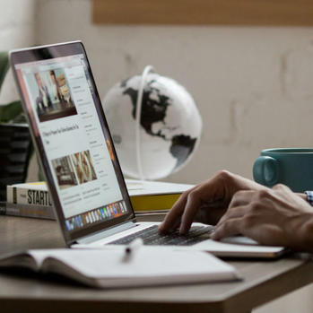 4 pravila za zdravo sjedenje uz laptop