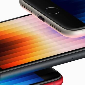 Apple iPhone SE3 je na akciji