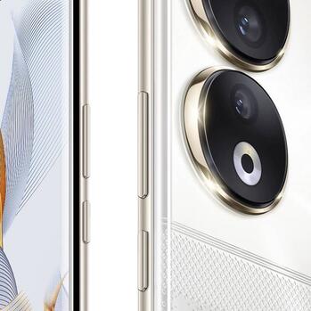 Božićna akcija mobitela - ugrabite svoj za pod bor